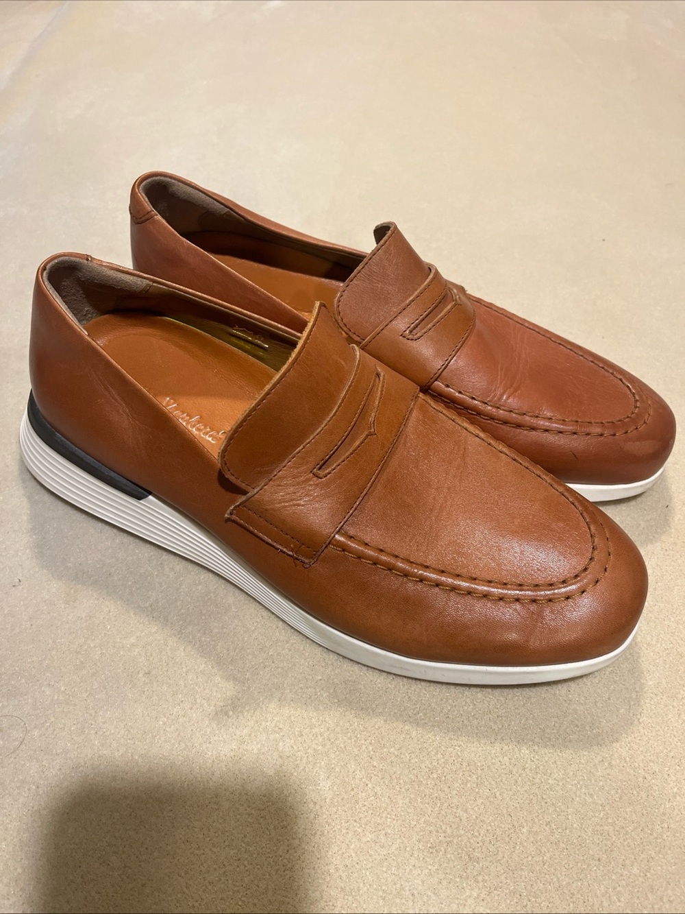 Wolf & Shepherd Men’s Crossover Penny Loafer. Leather. British Tan. Size 9.5